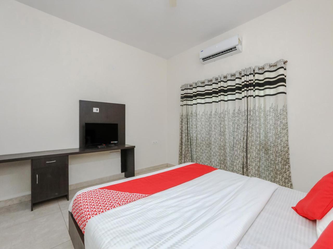 Oyo 22211 Shree Ankanatheshwara Residency Hotel Nanjangud ภายนอก รูปภาพ